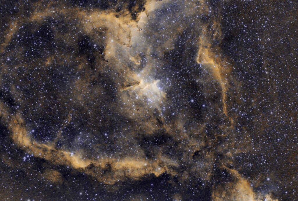 Heart Nebula, IC 1805, 21 x 180 second exposures, captured 01/04/2024, processed in Siril